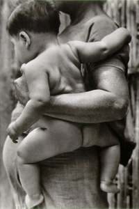 Tina Modotti, Mother-Child, 1929